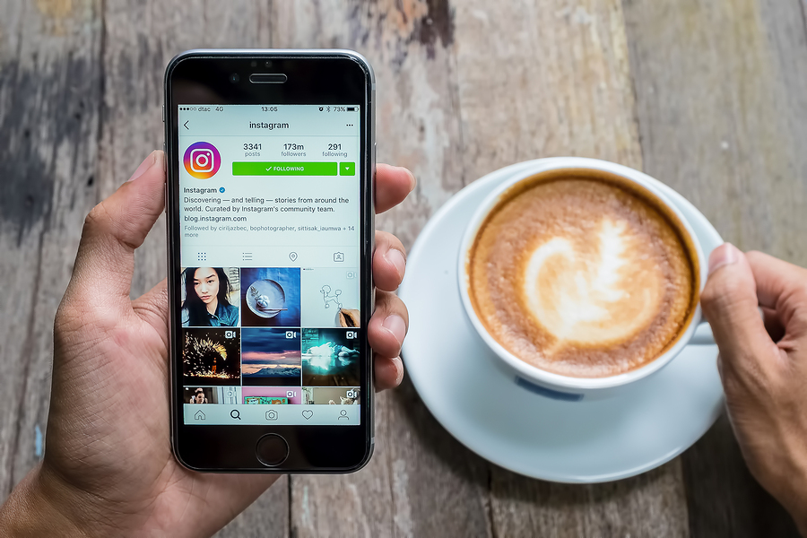 Instagram social customer service LiveWorld